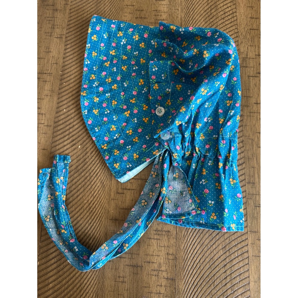 Vintage-Style Blue Floral Sun Bonnet with Quilted Brim & Button-Back Detail - Picture 2 of 4